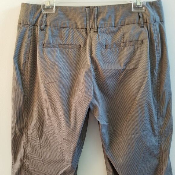 Daisy Fuentes Moda Wide-Waistband Taupe Combo Capri Pants - Size 8 - Lightweight - Picture 14 of 16